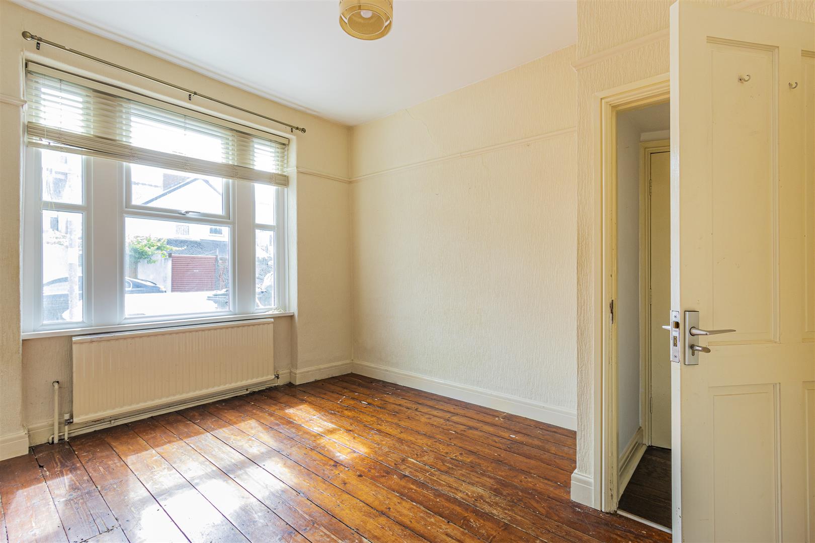 MALDWYN STREET, PONTCANNA Jeffrey Ross Estate Agents